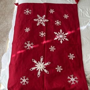 Like new christmas table runner